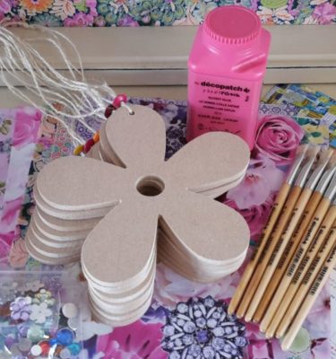Decopatch Party Kit for 8 - Flowers