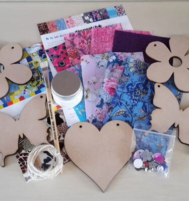 Decopatch Heart, Flowers and Butterfly Bunting Kit
