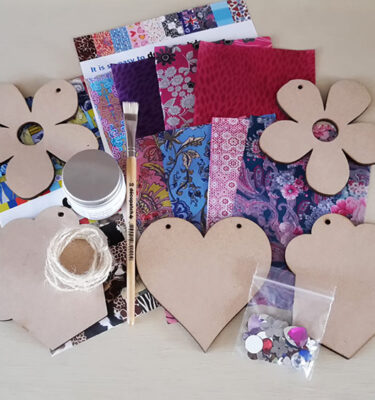 Decopatch Heart, Flowers and Cupcake Bunting Kit