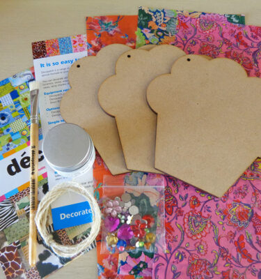Decopatch Large Cupcake Bunting Kit
