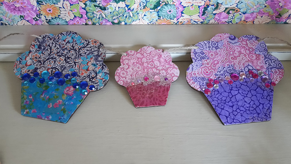 Cupcake Bunting by Crocodile Creations