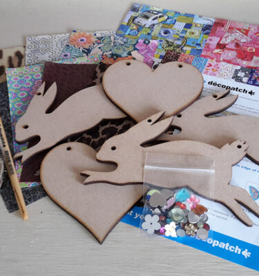 Decopatch Easter Bunny Bunting Kit
