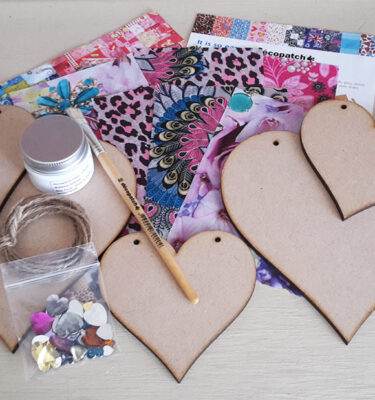 Decopatch Valentine Bunting Kit