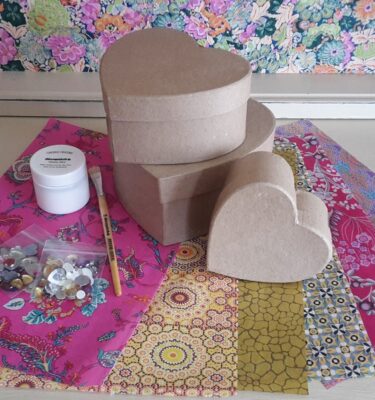 Decopatch Heart Box Kit
